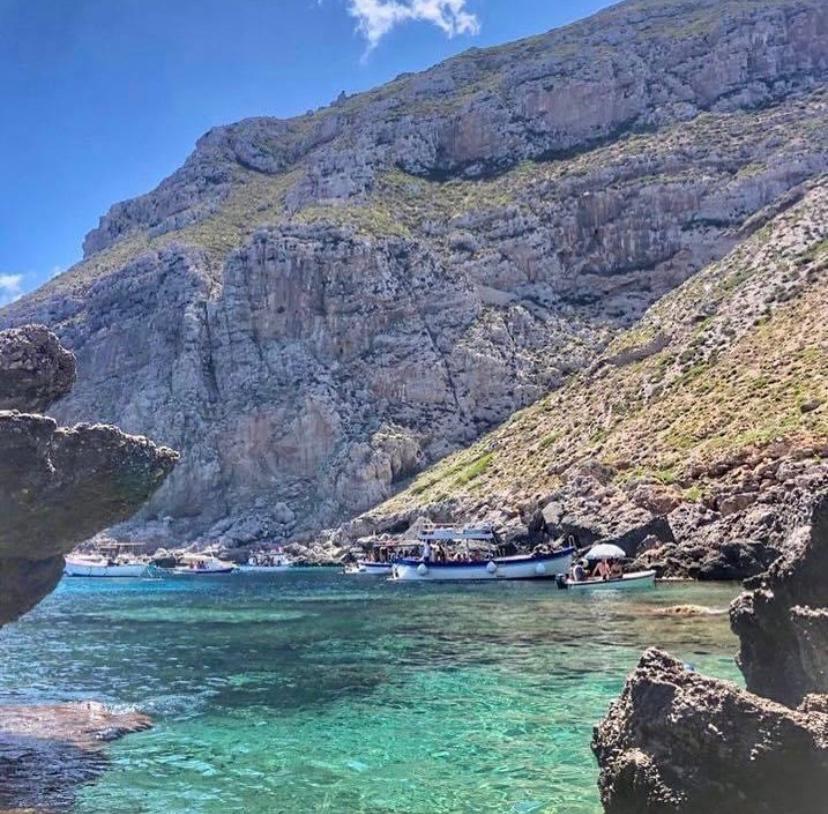 escursioni-barca-isola-del-miele-5